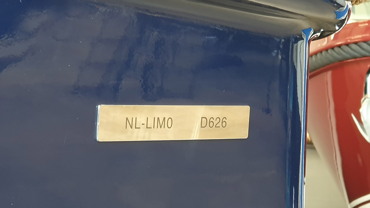 Linssen yacht with CIN number