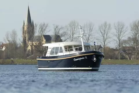 Yacht à moteur de Linssen Yachts: Grand Sturdy 35.0 Sedan