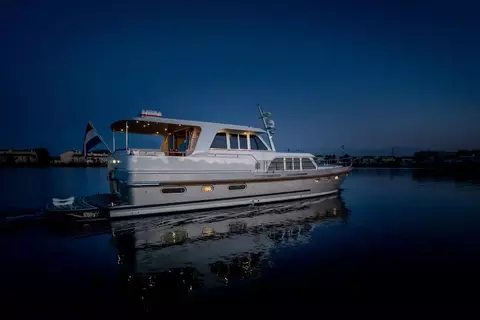 Jim Kramps yacht at night