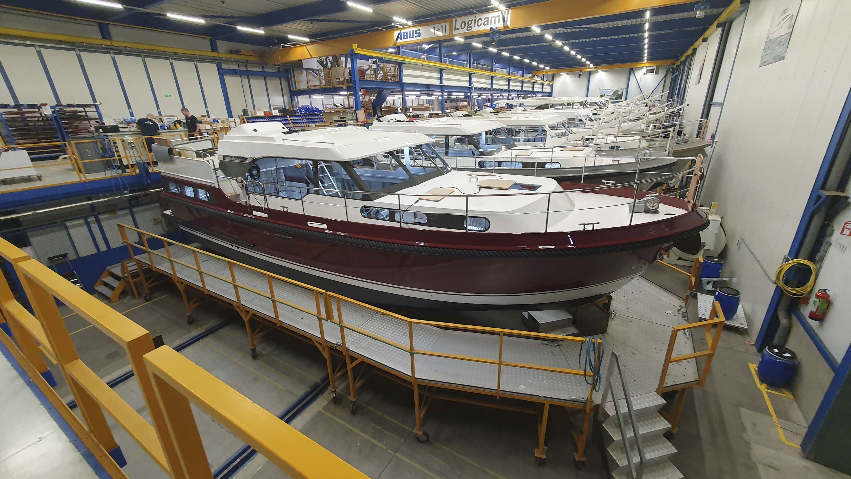 Hull number 3958; the 425th yacht in the Logicam II production line
