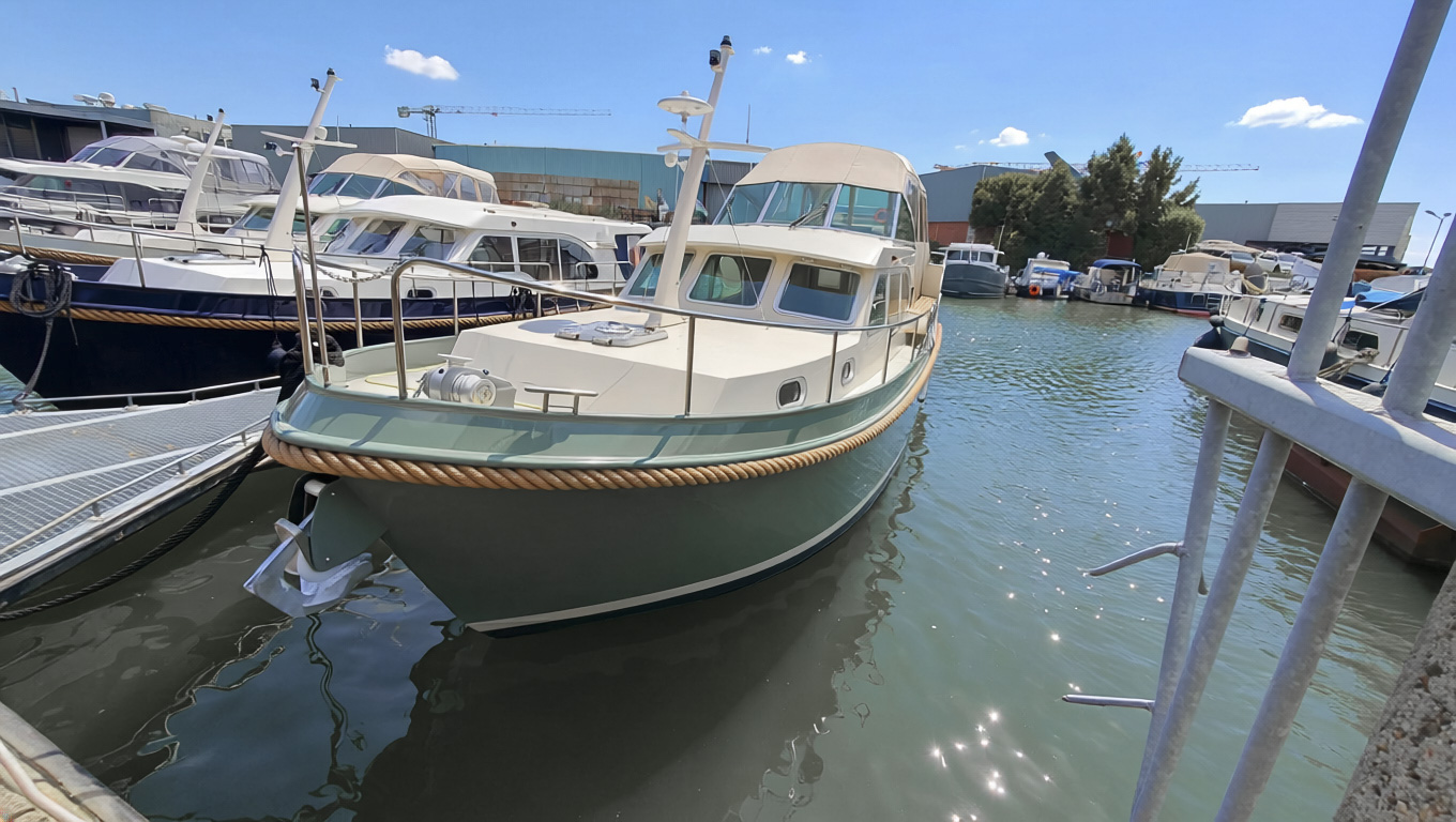 Grand Sturdy 35.1 AC in Mystic Green