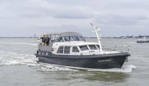 pre owned Linssen Grand Sturdy 45.9 AC ref 3159